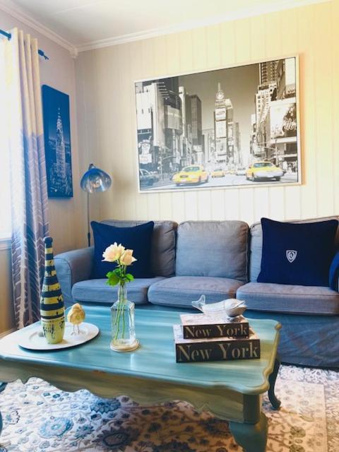 Apartments At The Sentrum クリスティアンスン エクステリア 写真